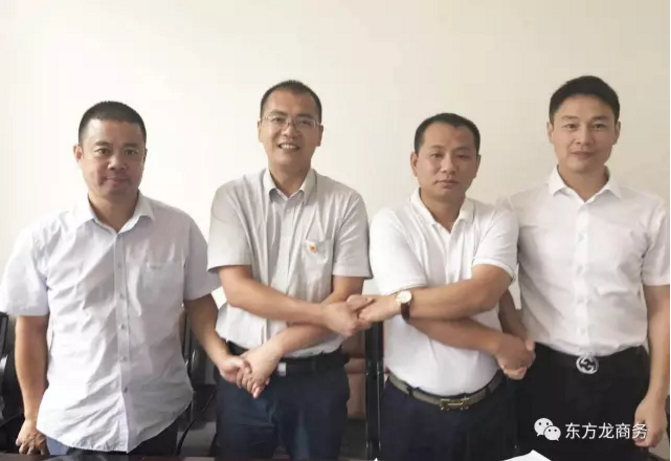陪同航空產業基地投資選址項目方考察湖北石首市，簽訂投資合作意向協議